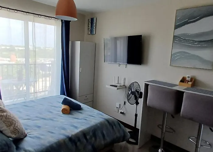 Sunset Oasis Apartment Suba Basbas
